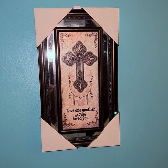 NWT wall decor    - Picture 1 of 2